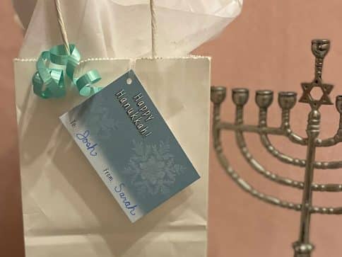 Hanukkah Hanging Gift Tags Snowflake